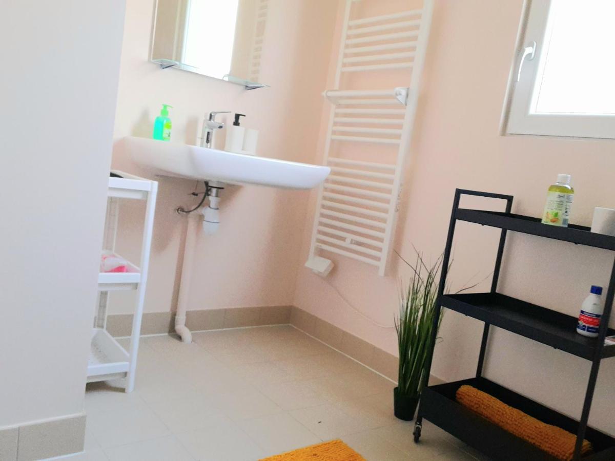 L'Ilot - Cosy Moderne Avec Parking Apartment Bourges Ngoại thất bức ảnh